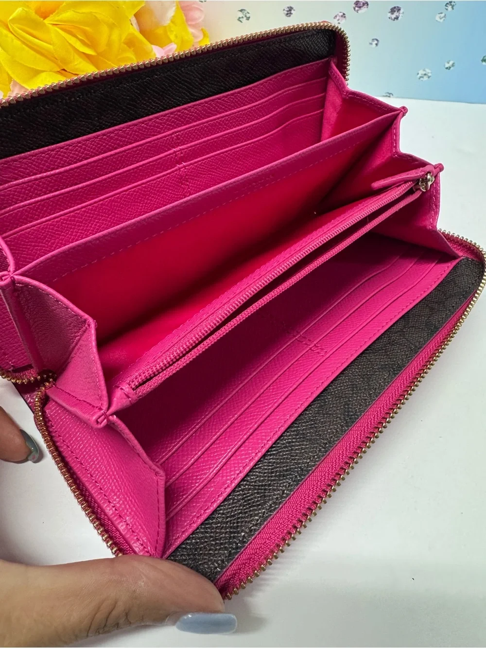 NWOT COACH LONG ZIP WALLET